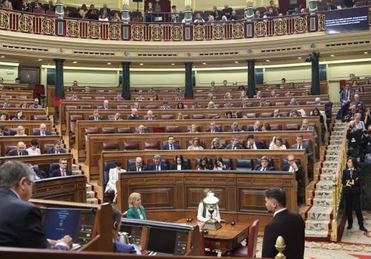 Los diputados de Vox, ausentes en la segunda jornada del debate de investidura