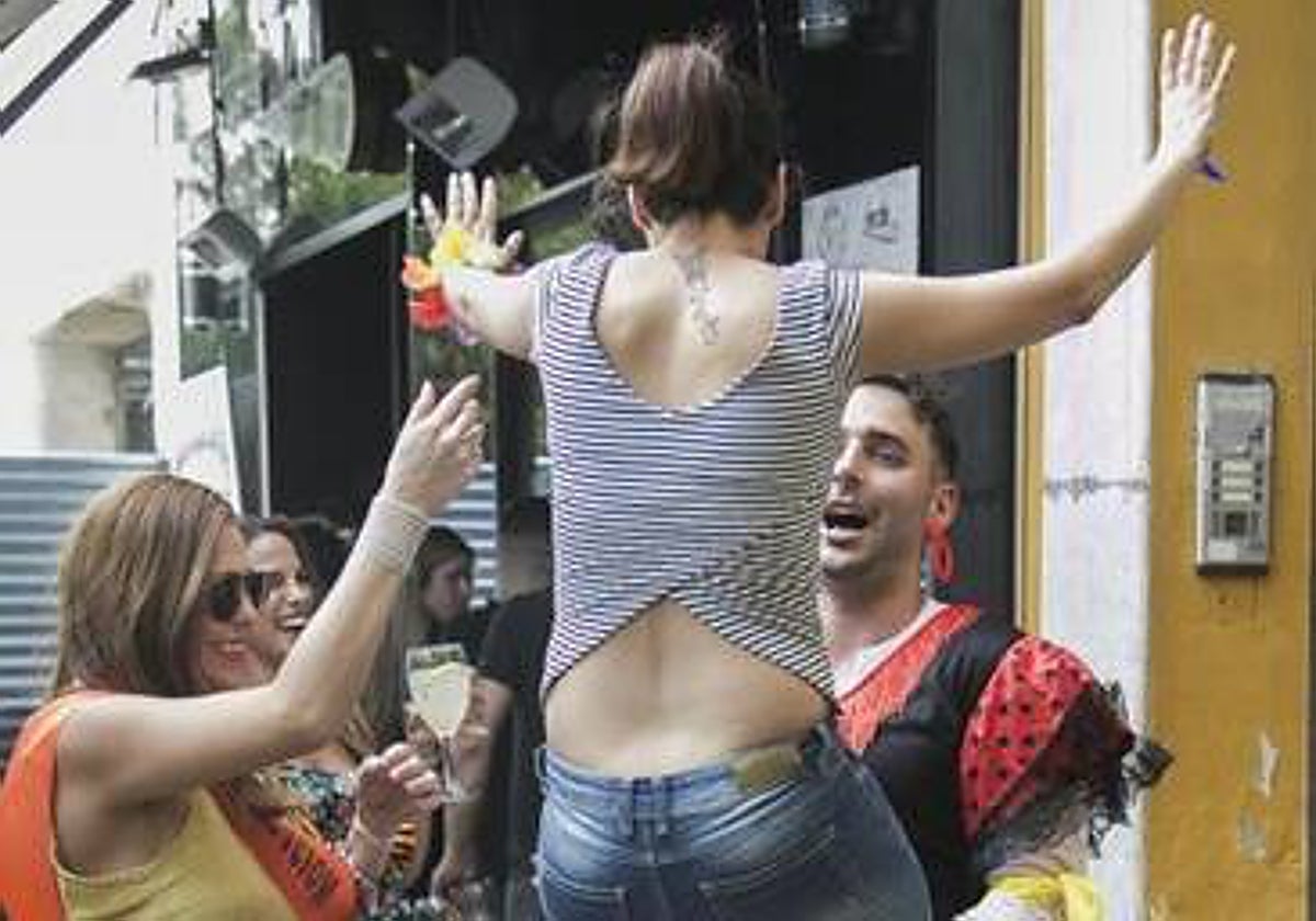 Imagen de archivo de una despedida de soltero