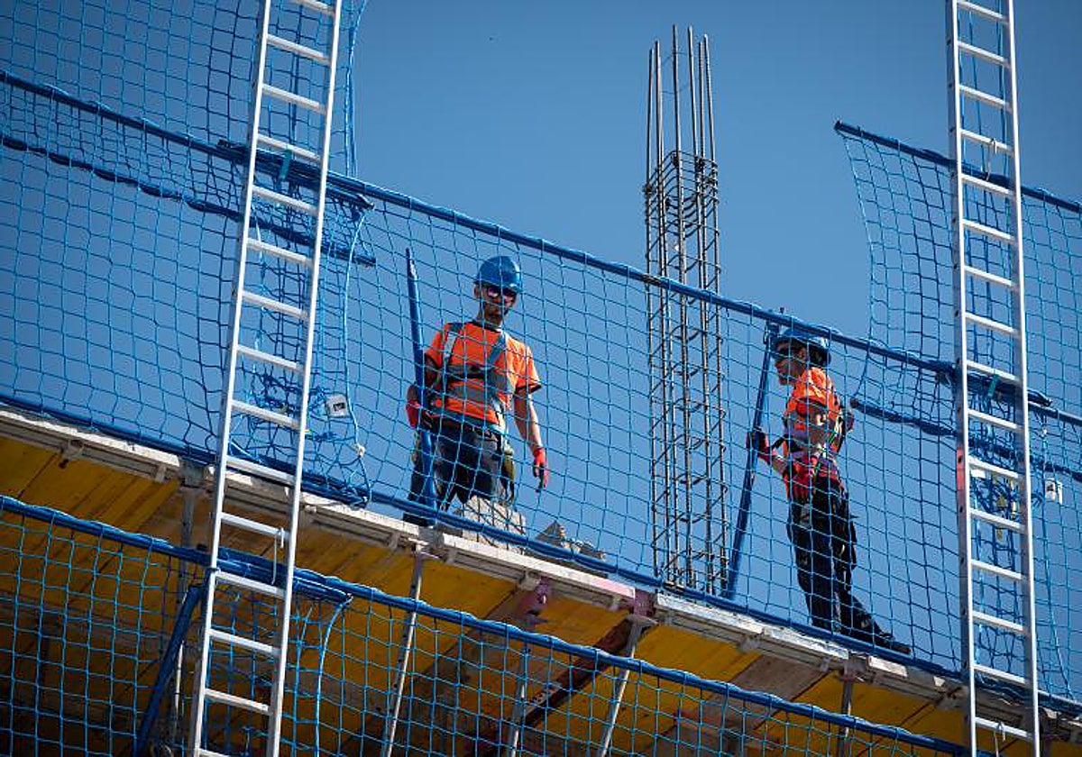 Obras en una promoción de edificios
