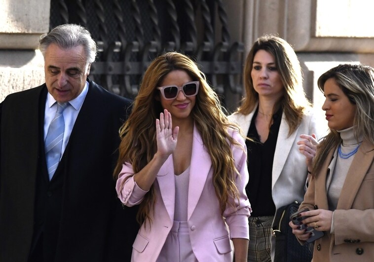 Shakira a su llegada a la Corte de Barcelona