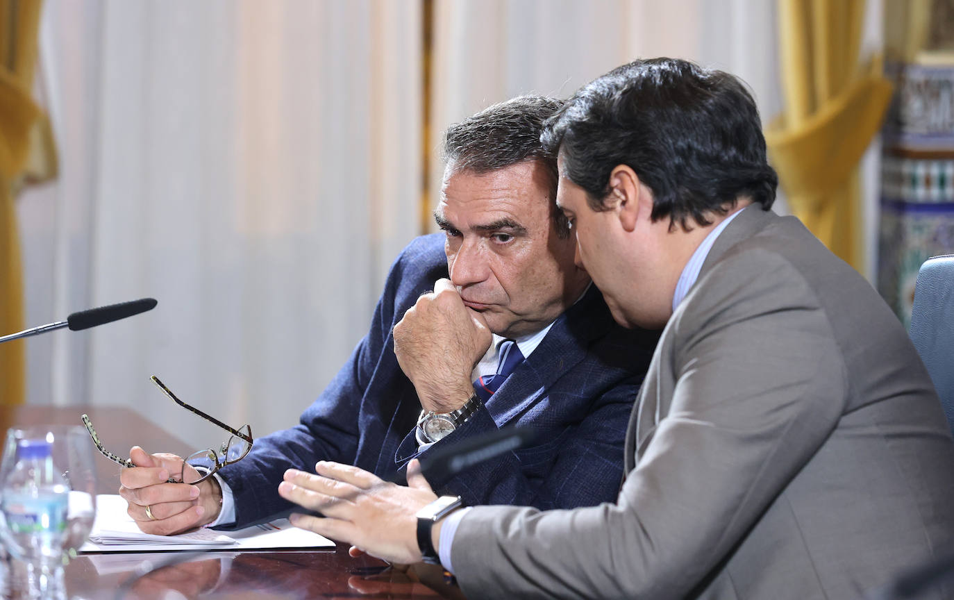 El foro del PP de Córdoba sobre la ley de amnistía, en fotos