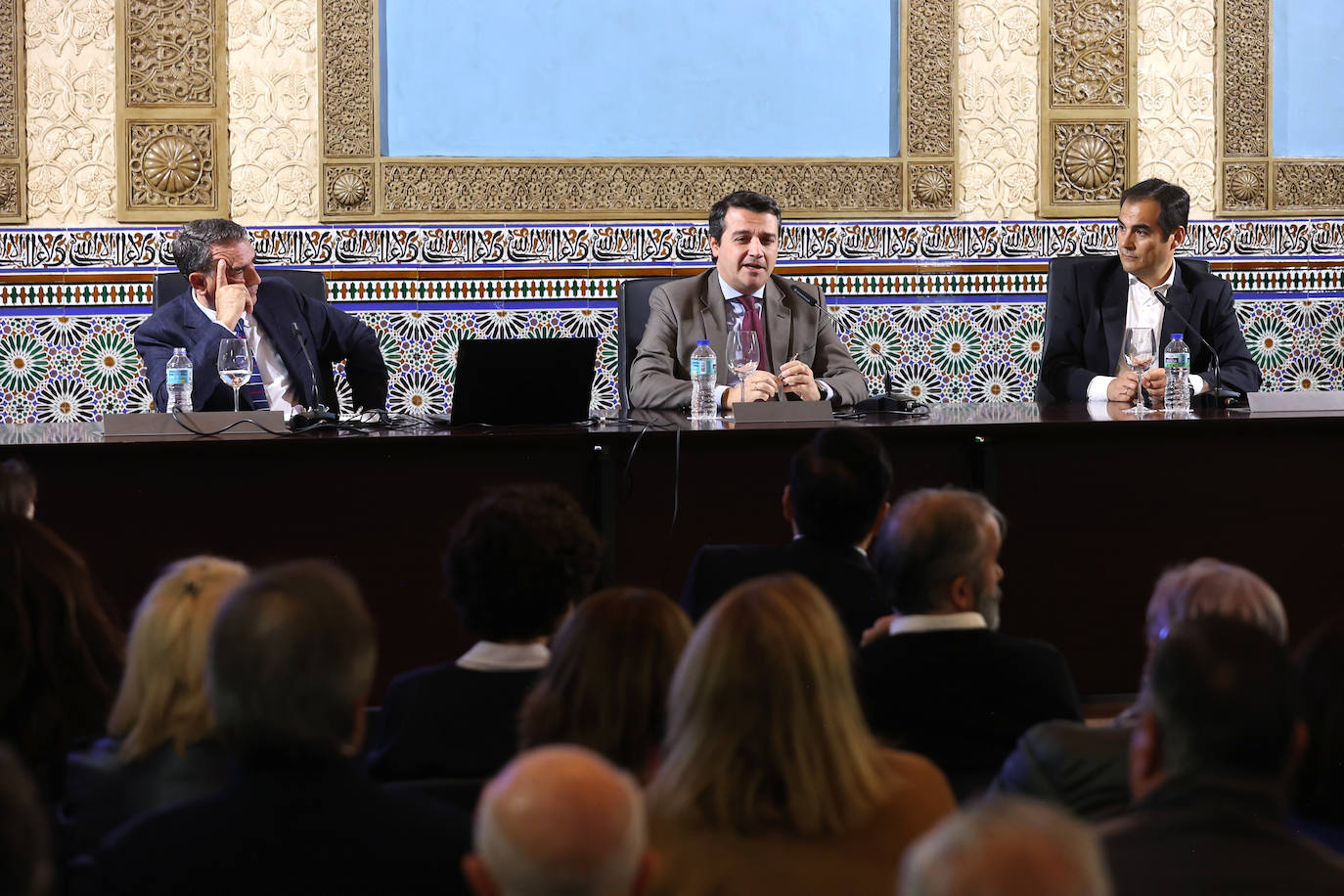 El foro del PP de Córdoba sobre la ley de amnistía, en fotos