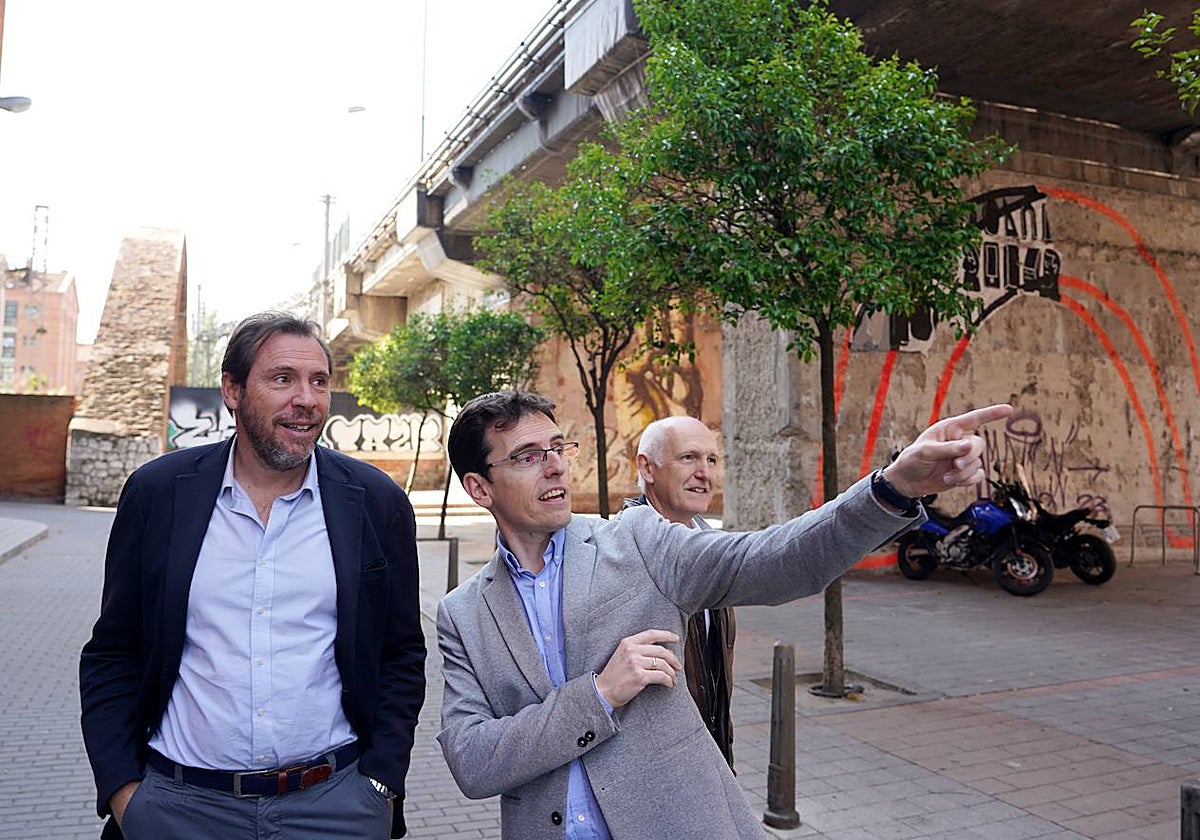 El actual ministro de Transportes, con el portavoz del Grupo Municipal Socialista en una imagen de archivo