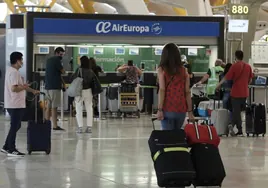 ¿Dónde van a parar las maletas perdidas en los aeropuertos que nadie reclama?