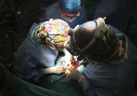 Los cordobeses que superan el plazo legal para operarse en el Hospital Reina Sofía se duplican en un año