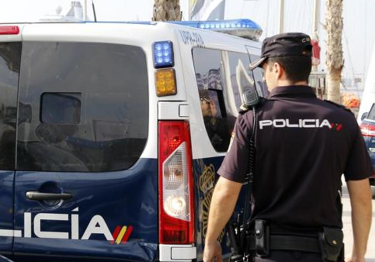 Agente de la Policía Nacional en foto de archivo