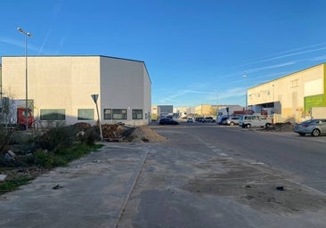 El PSOE denuncia que las empresas del Polígono «siguen abandonadas» casi tres meses después del paso de la DANA