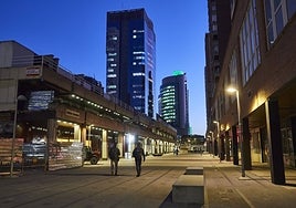 El miedo se enquista en los bajos de Azca, la 'city' de Madrid que quiere dejar de ser lúgubre en 2024