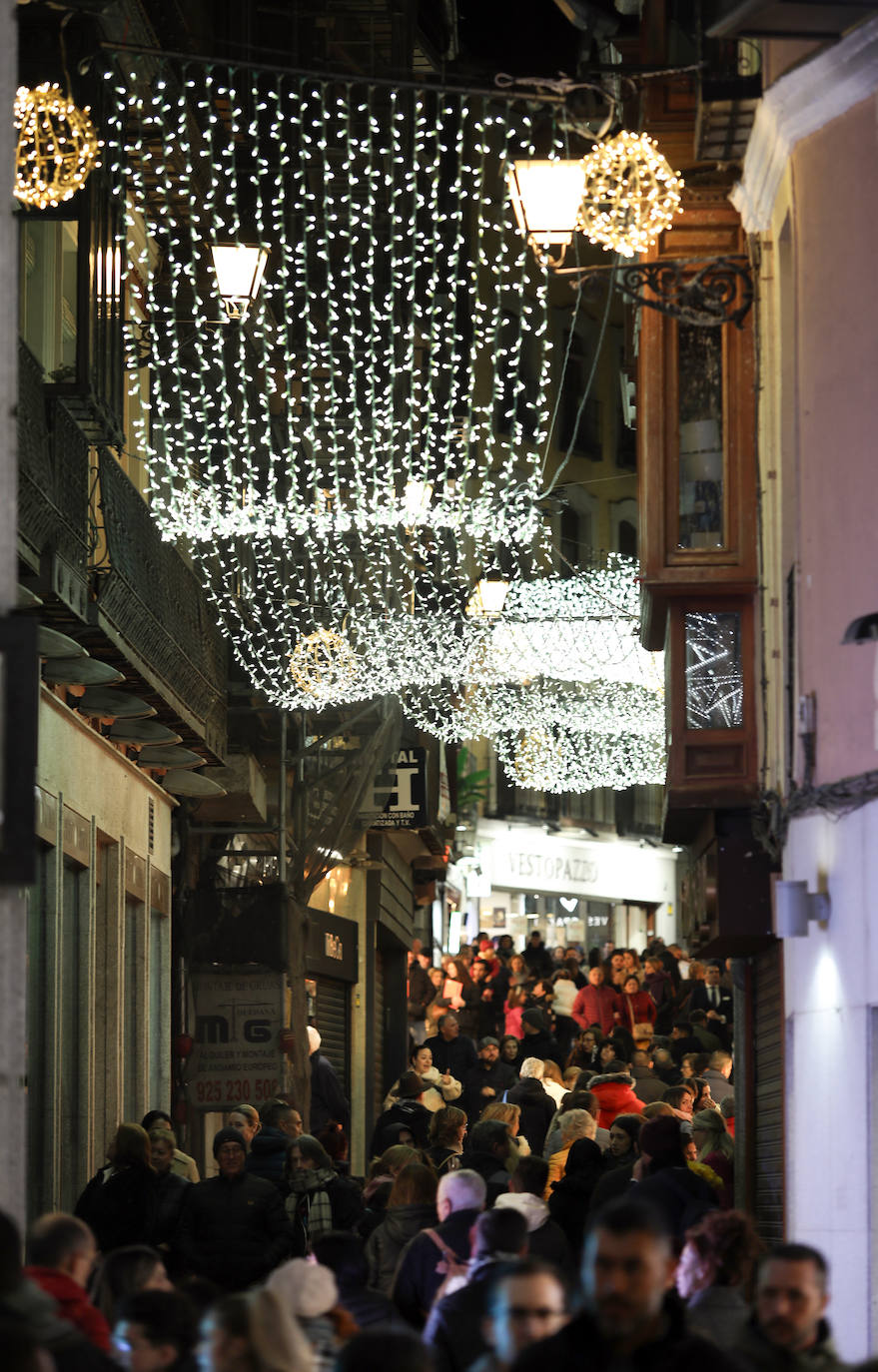 Así ha sido el encendido de luces de la Navidad en Toledo 2023