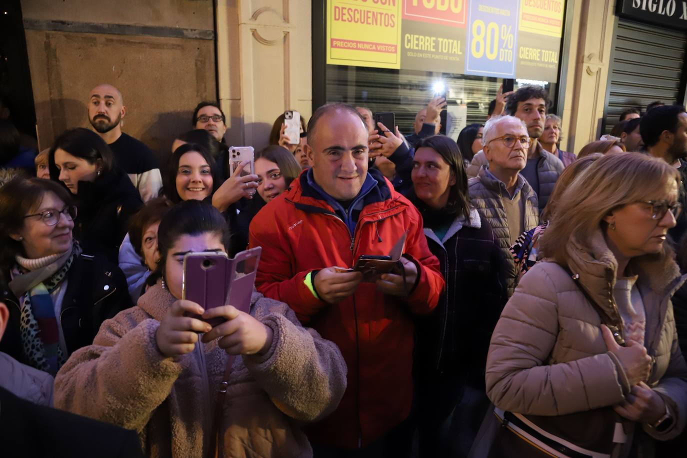 Fotos: la alegre procesión de la Virgen de la Medalla Milagrosa en Córdoba
