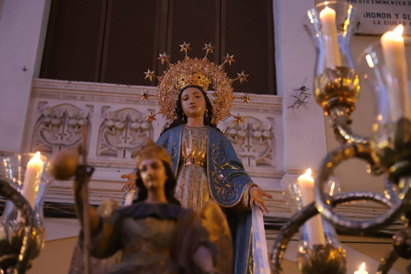 Fotos: la alegre procesión de la Virgen de la Medalla Milagrosa en Córdoba
