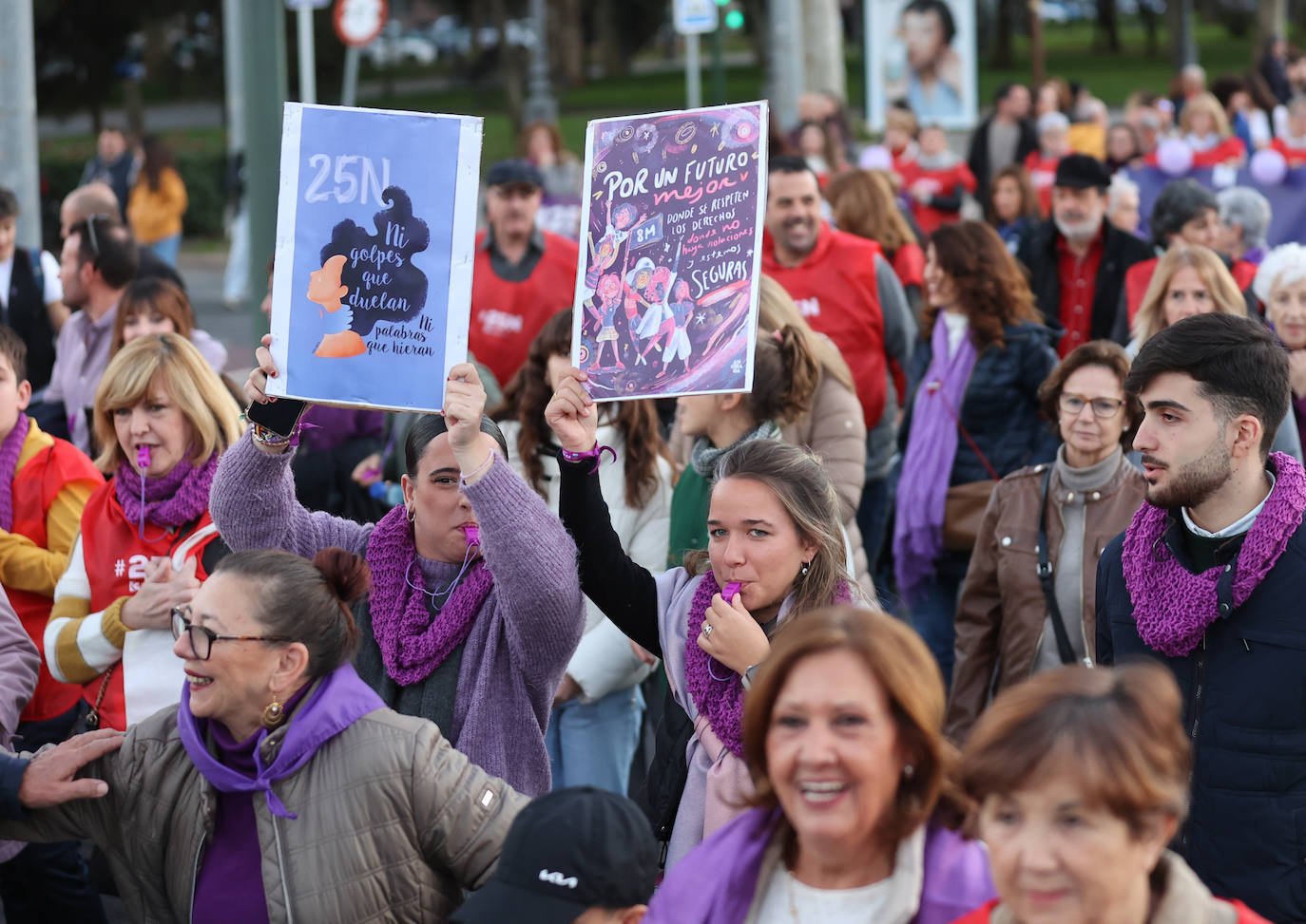 Fotos: la concurrida manifestación contra la violencia machista en Córdoba