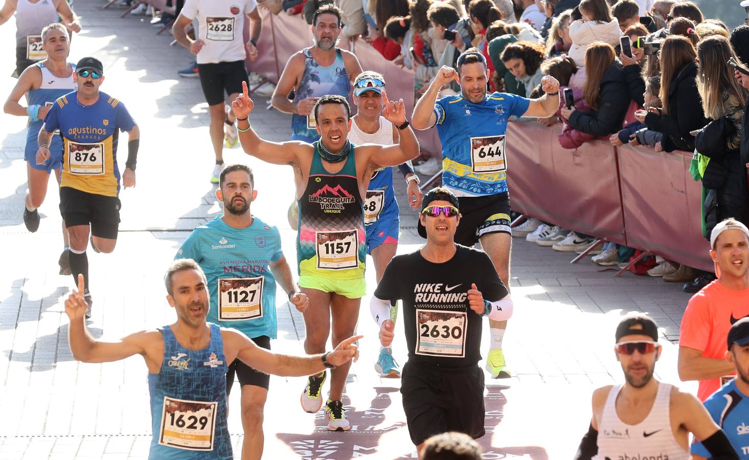Fotos: la espectacular Media Maratón de Córdoba 2023
