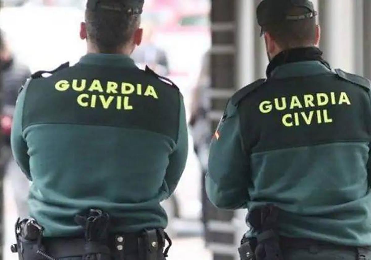 Agentes de la Guardia Civil en una imagen de archivo.