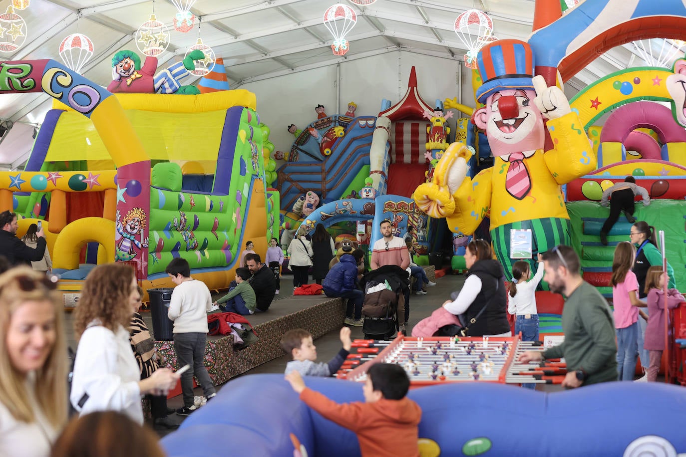 La diversión en el parque Chiquilandia de Córdoba, en imágenes