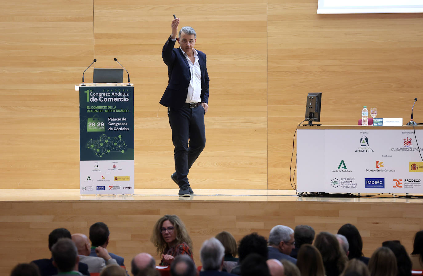 Fotos: comerciantes de toda Andalucía debaten en Córdoba su futuro