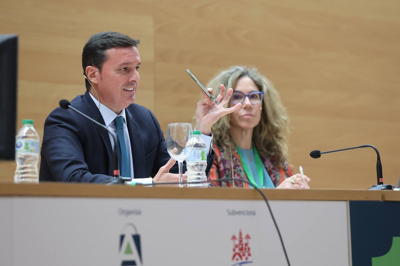 Fotos: comerciantes de toda Andalucía debaten en Córdoba su futuro
