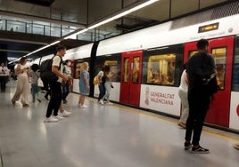 Multados ocho evangelistas por causar una estampida en el Metro de Valencia tras lanzar proclamas apocalípticas