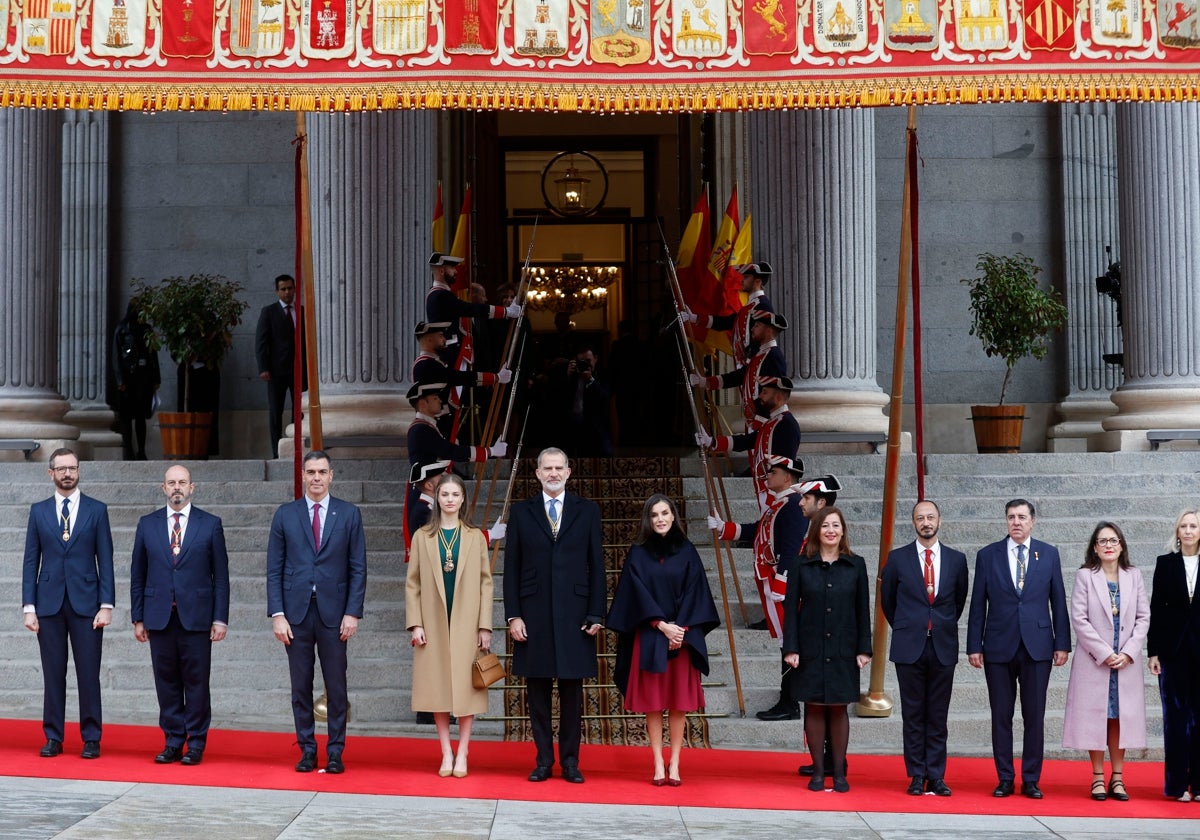 Foto de familia de la XV legislatura