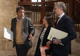 El veto del PSOE a Vox frena la estrategia común de Mazón para defender la agenda valenciana ante el Gobierno