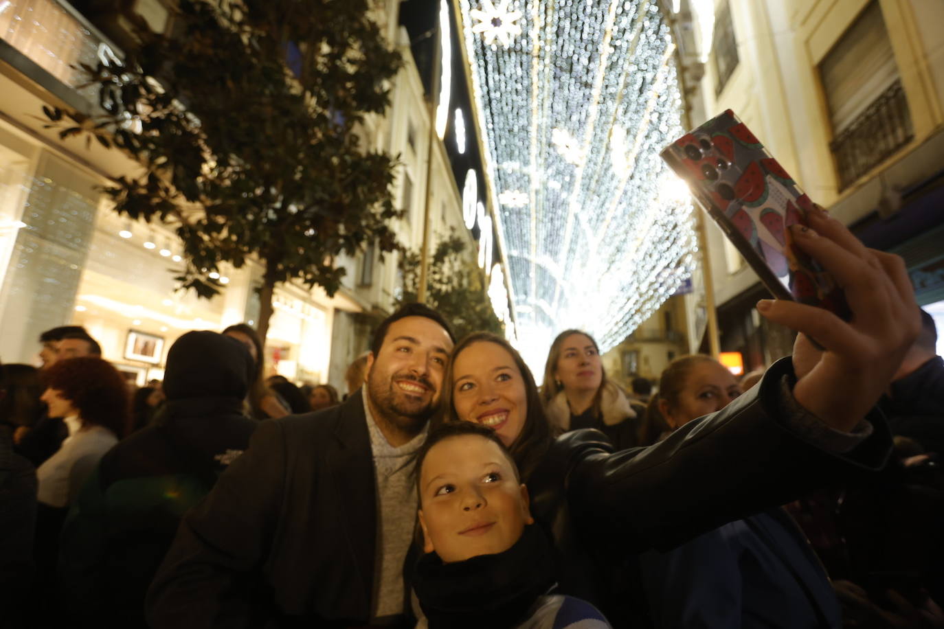 Fotos: el multitudinario encendido del alumbrado de Navidad en Córdoba