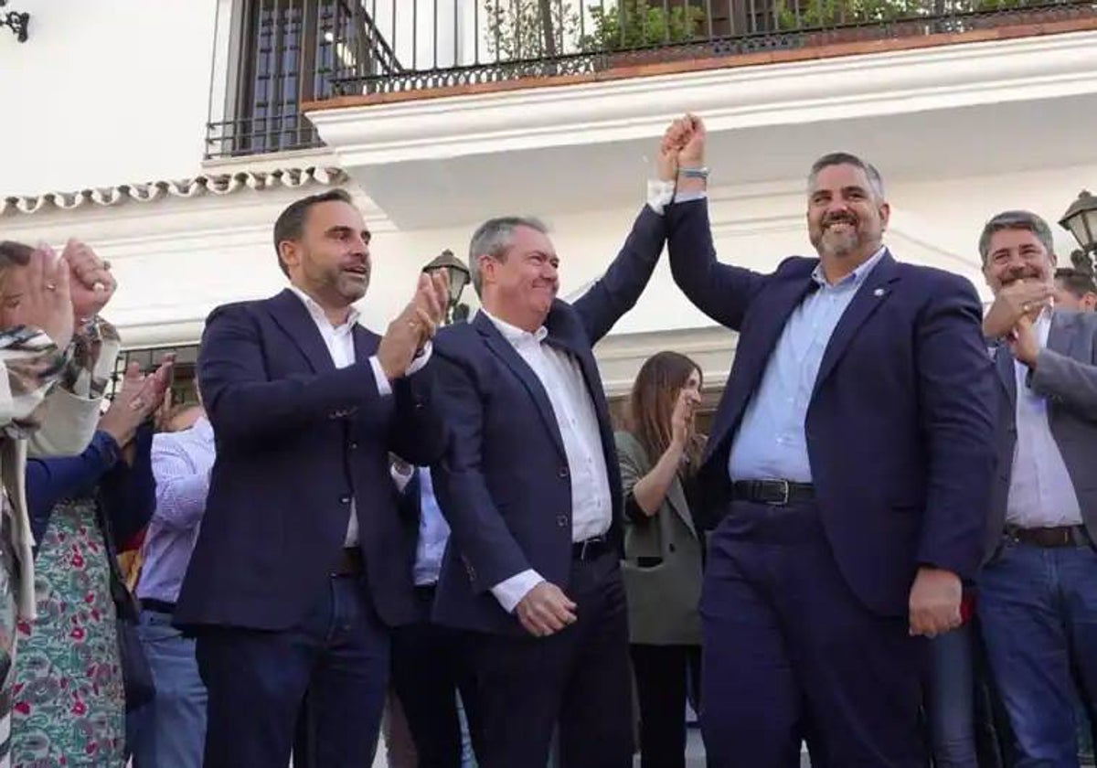 Juan Espadas apoyó al alcalde de socialista de Mijas, Josele González, tras presentarse la moción de censura