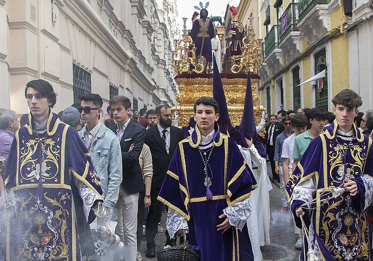 Acólitos de la hermandad del Císter, el pasado Martes Santo