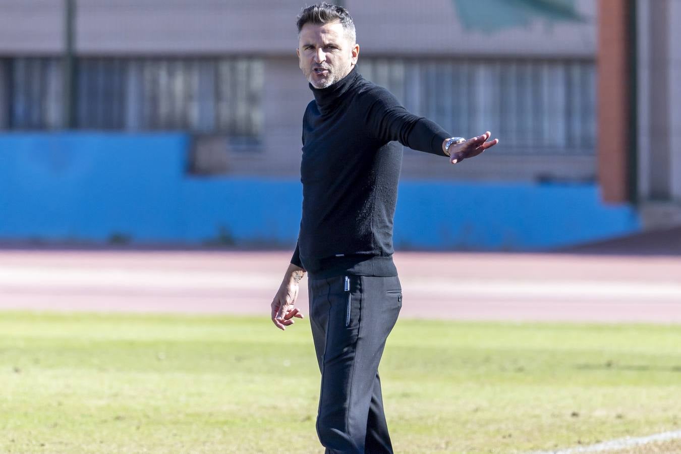 El Melilla-Córdoba CF y el gran susto con Gudelj, en imágenes