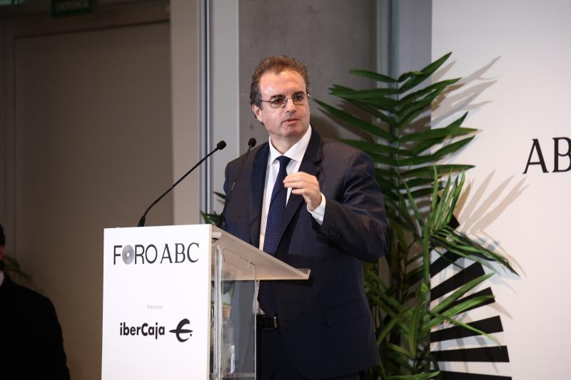 Francisco Serrano, presidente de Ibercaja, durante su intervención de este lunes en el Foro ABC en la sede de Vocento