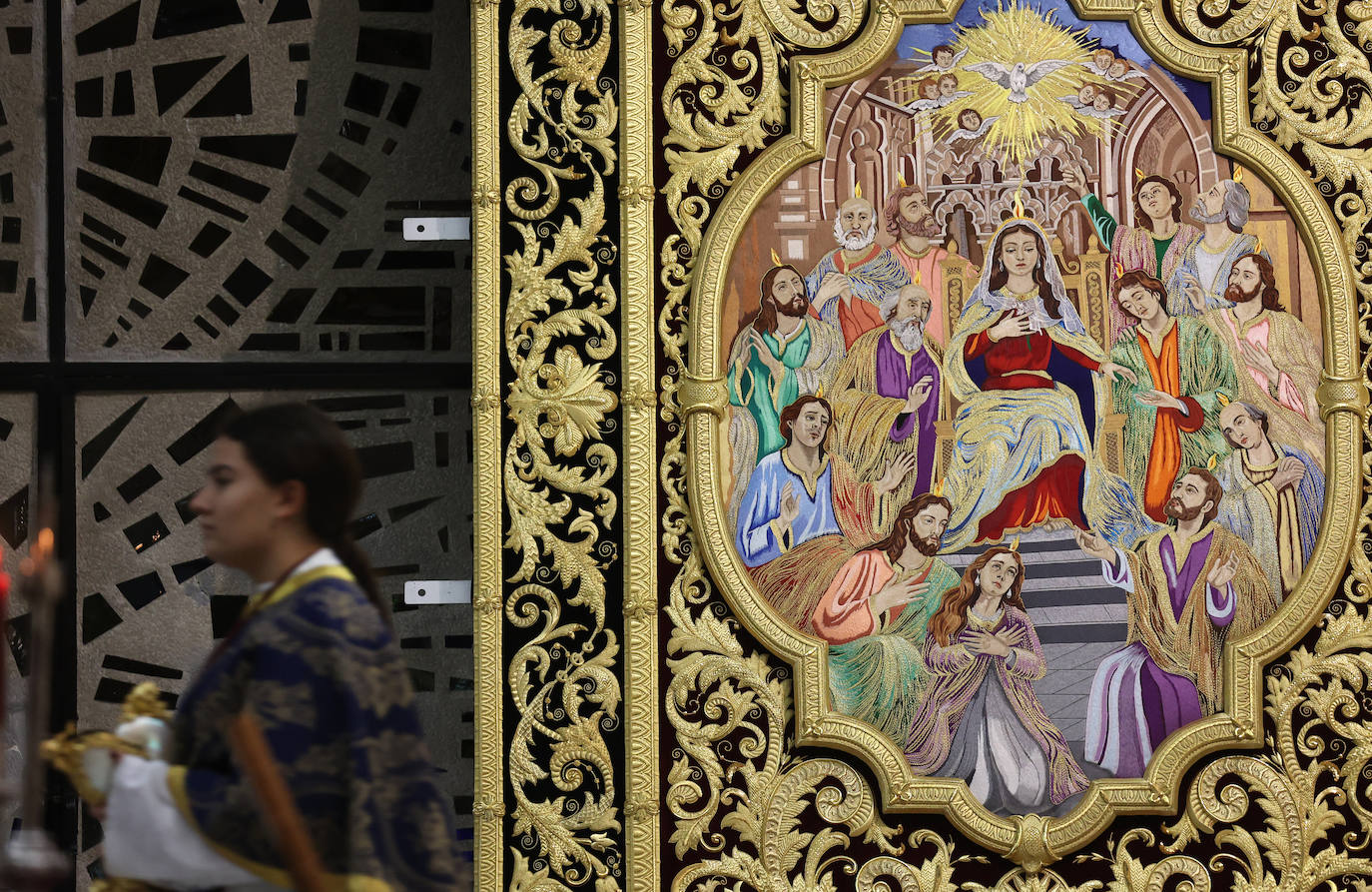 Fotos: La bendición del techo de palio de la Virgen del Dulce Nombre de Córdoba