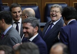 Sánchez sitúa a Ximo Puig como presidente de comisión en el Senado con un plus de 1.622 euros en su sueldo mensual