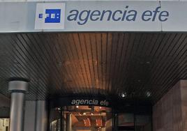 La redacción de Efe, «preocupada y molesta» tras la propuesta de Miguel Ángel Oliver como presidente por «su gran vinculación política»