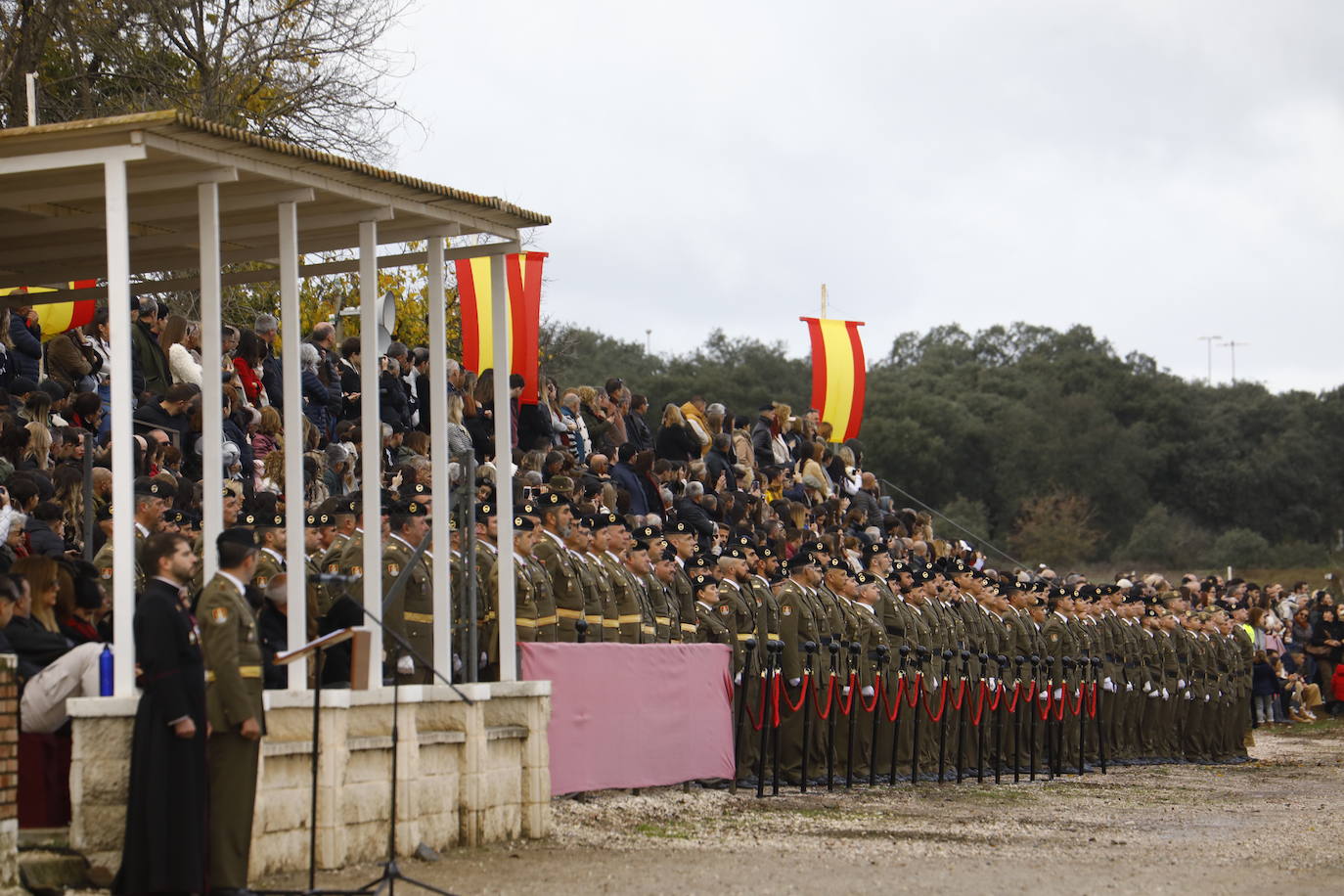 Fotos: La imponente parada militar de la Brigada &#039;Guzmán el Bueno X&#039; en Córdoba