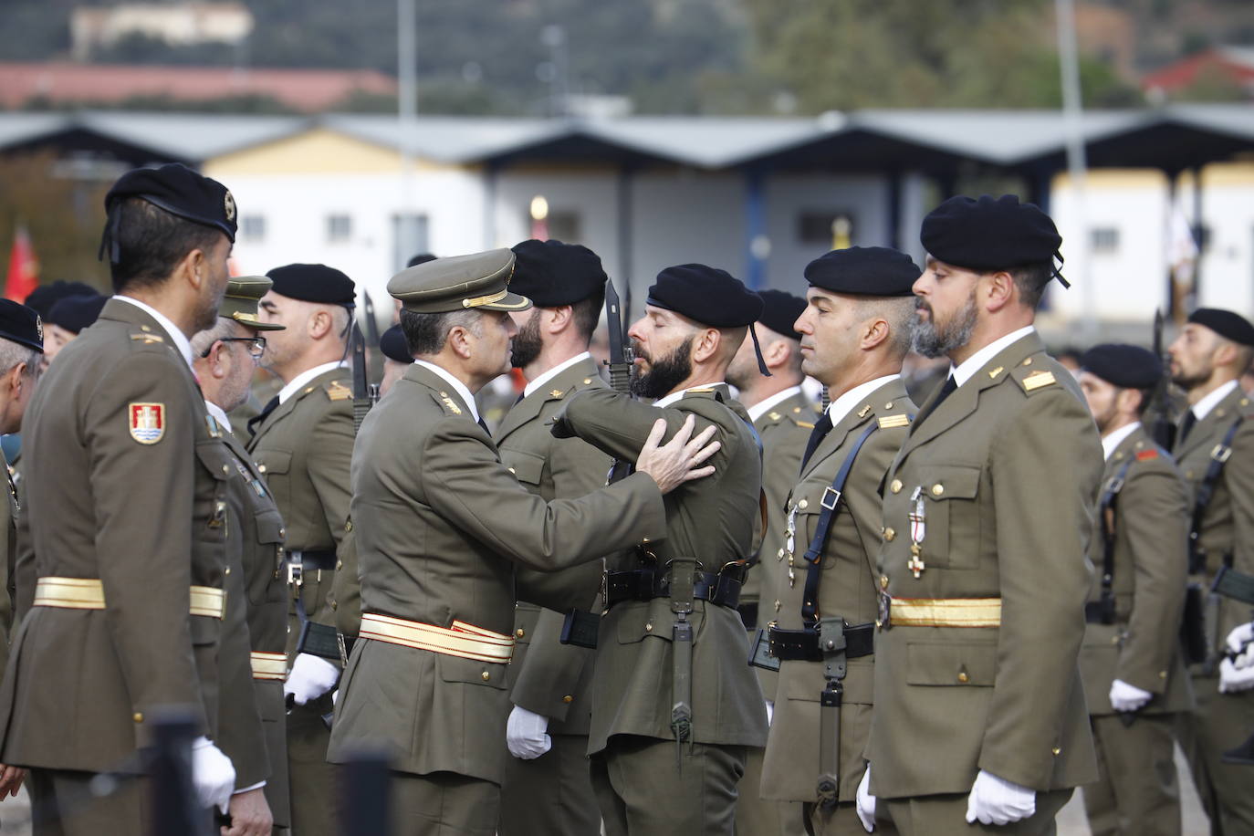 Fotos: La imponente parada militar de la Brigada &#039;Guzmán el Bueno X&#039; en Córdoba