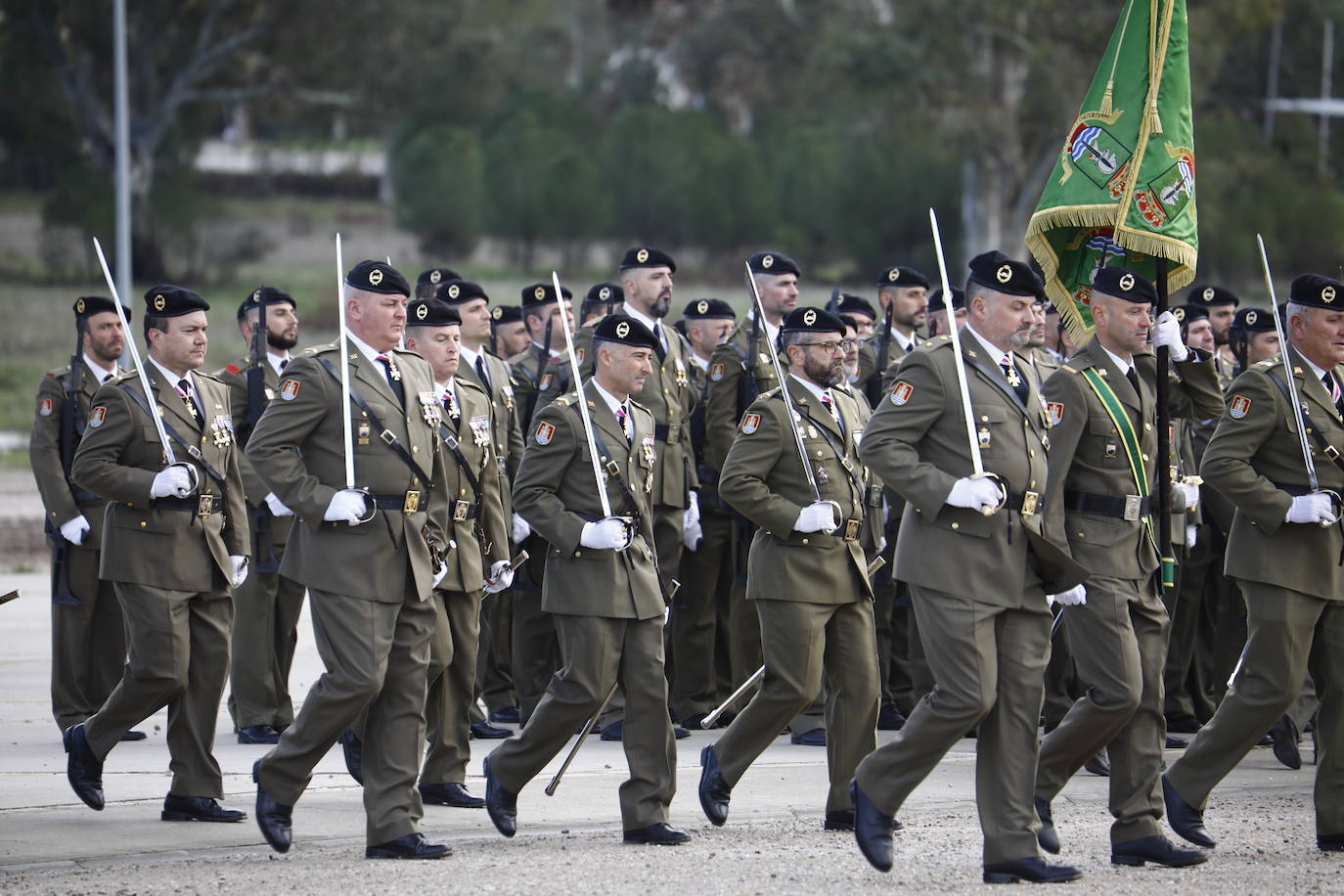 Fotos: La imponente parada militar de la Brigada &#039;Guzmán el Bueno X&#039; en Córdoba
