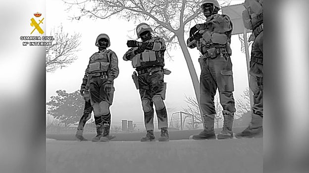 Imagen de la Guardia Civil durante un momento de la actuación