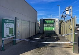 Trampa mortal en el túnel de lavado: las cámaras muestran al fallecido en Gandía entrando con los rodillos en marcha