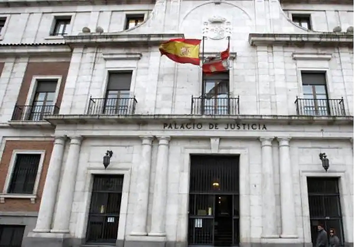 Exterior de la Audiencia Provincial de Valladolid