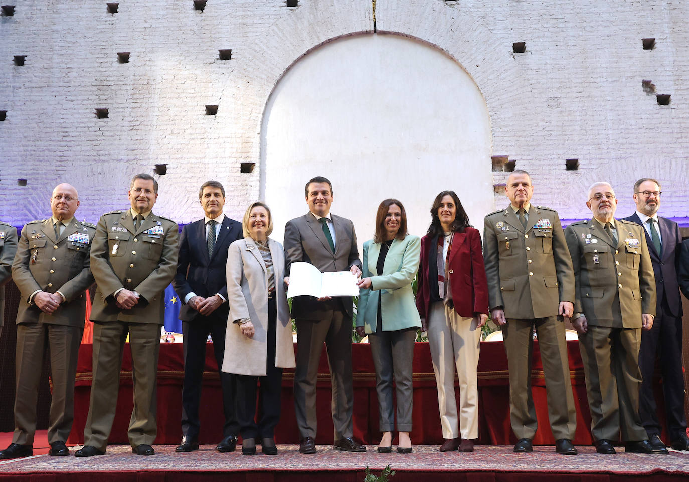 Fotos: La firma solemne del acuerdo de la Base Logística de Córdoba