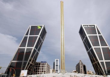 El obelisco móvil que no lo es y se paró por su alto coste