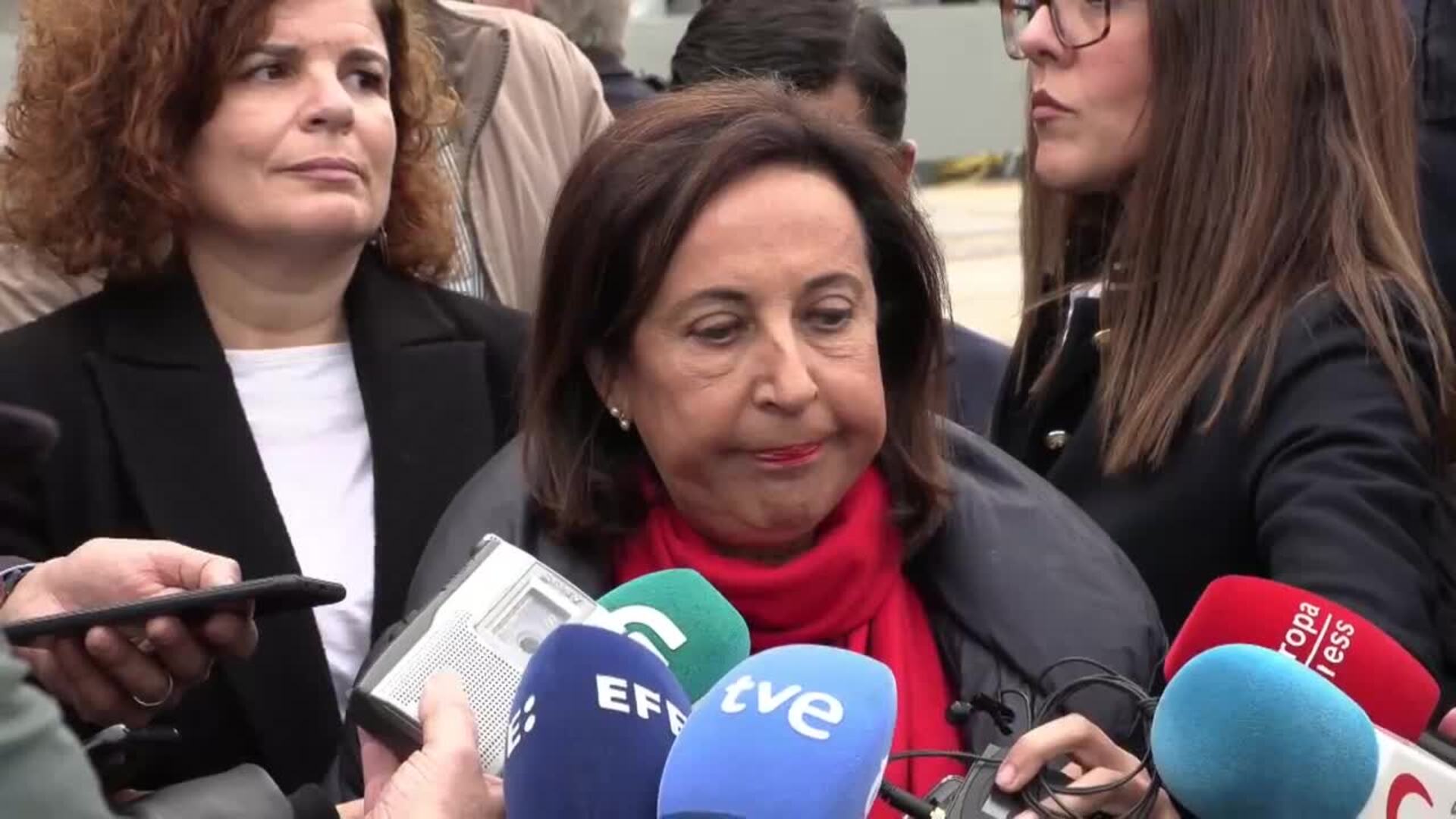 Robles afea las críticas de Junts a jueces: &quot;No lo voy a aceptar&quot;