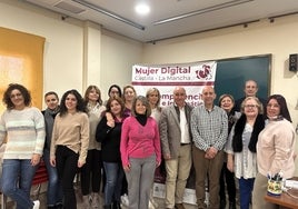 2.399 mujeres del medio rural han realizado cursos de formación digital del Gobierno de Castilla-La Mancha