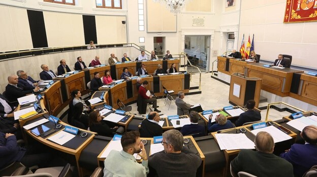 Imagen de la sesión constitutiva de la Mesa del Agua de la Diputación de Alicante