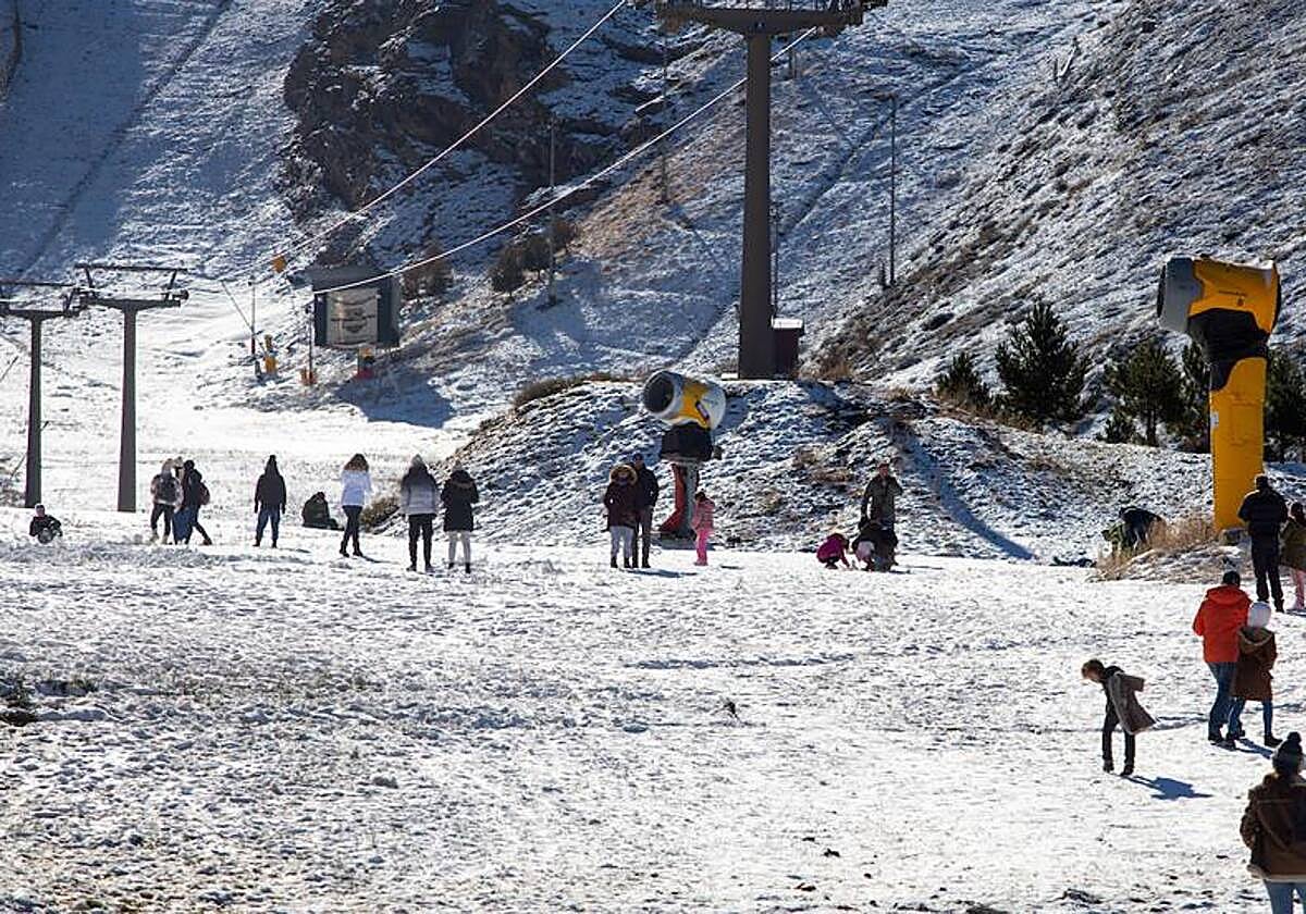 Imagen de archivo de la estación invernal de Sierra Nevada
