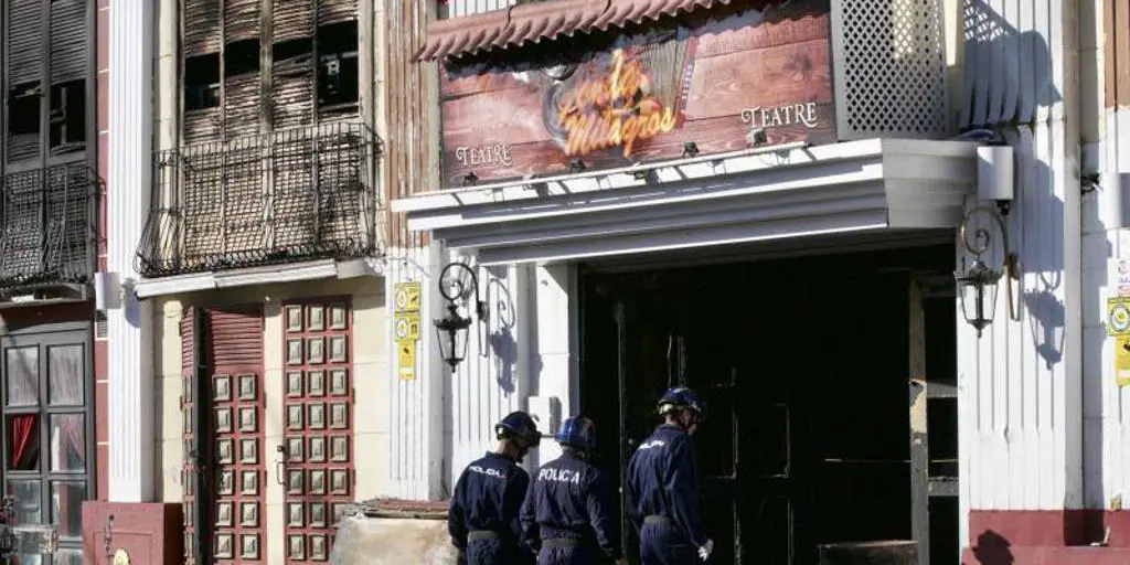 La Policía apunta a que el incendio de las discos de Murcia lo originó una  máquina de fuego frío