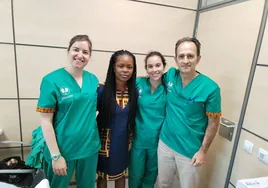 Salvan la vida de una joven de Liberia con graves secuelas de un parto en Valencia