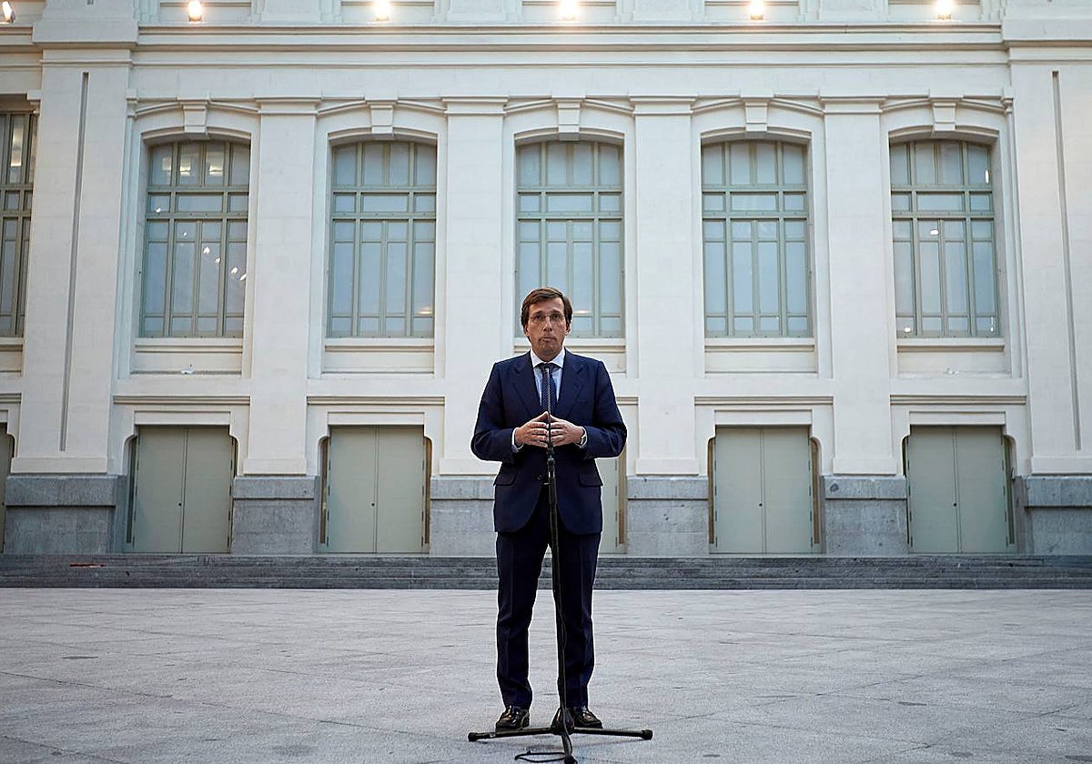 El alcalde de Madrid, José Luis Martínez-Almeida, en el Palacio de Cibeles