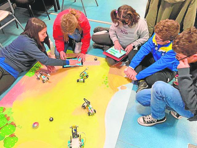 Algunos de los alumnos participando en el taller galardonado