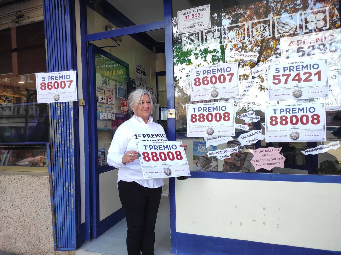 Belén Cimas, lotera de la administración 2 del vallisoletano Paseo del Hospital Militar
