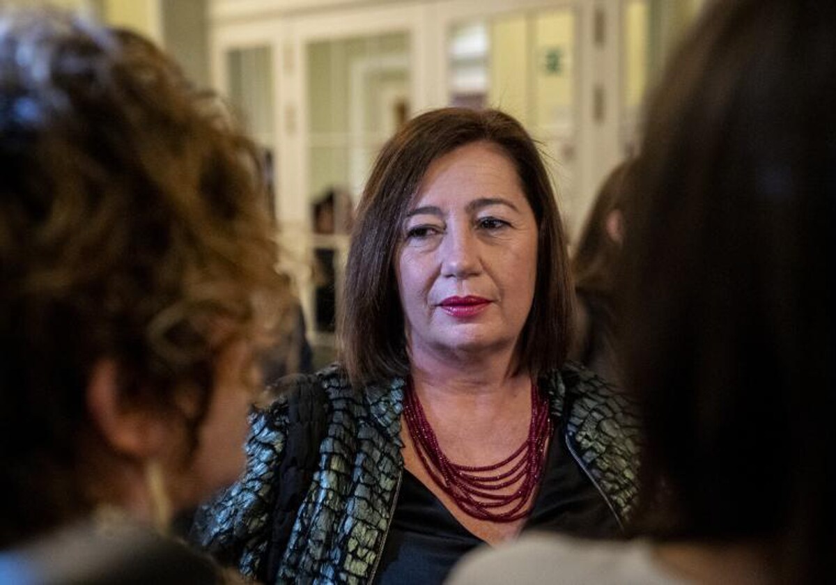 La presidenta del Congreso, Francina Armengol, durante los premios de periodistas parlamentarios